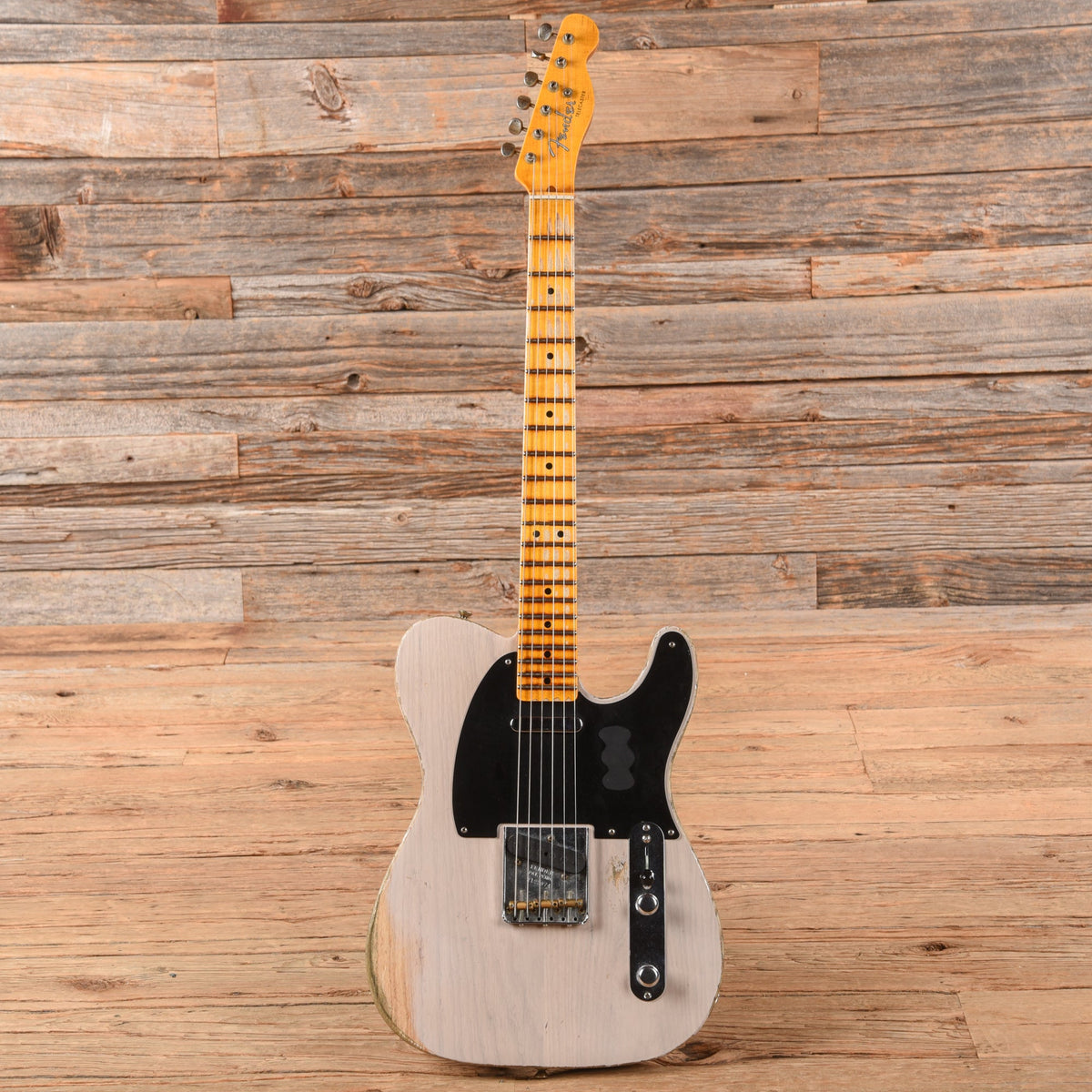 Fender Custom Shop 52 Telecaster Streamline Heavy Relic White 2022 - View 4 | MusicMarket