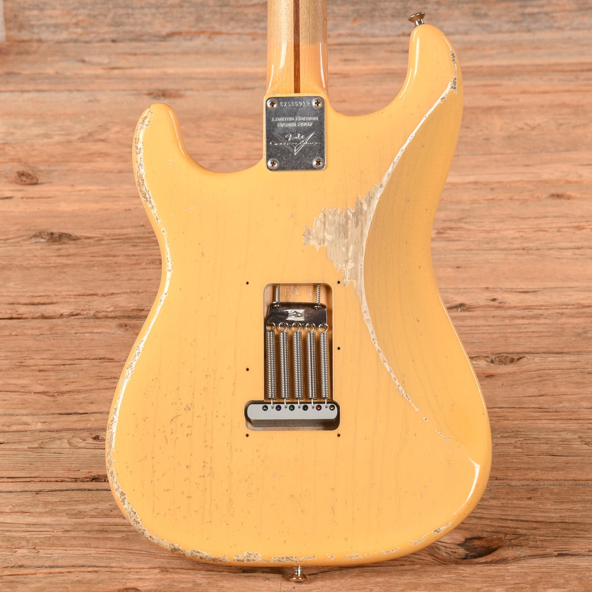 Fender Custom Shop '57 Stratocaster Heavy Relic Nocaster Blonde 2008 - View 3 | MusicMarket