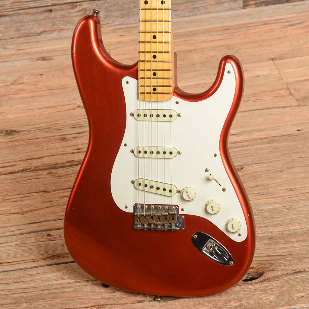 Fender Custom Shop '57 Stratocaster Journeyman Relic Candy Apple Red 2022 - View 2 | MusicMarket