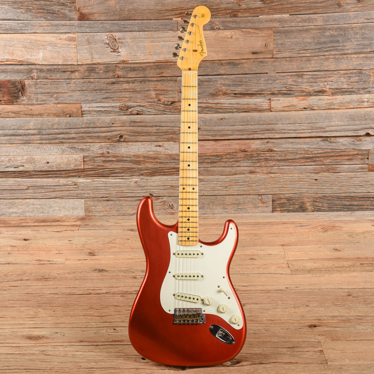 Fender Custom Shop '57 Stratocaster Journeyman Relic Candy Apple Red 2022 - View 4 | MusicMarket
