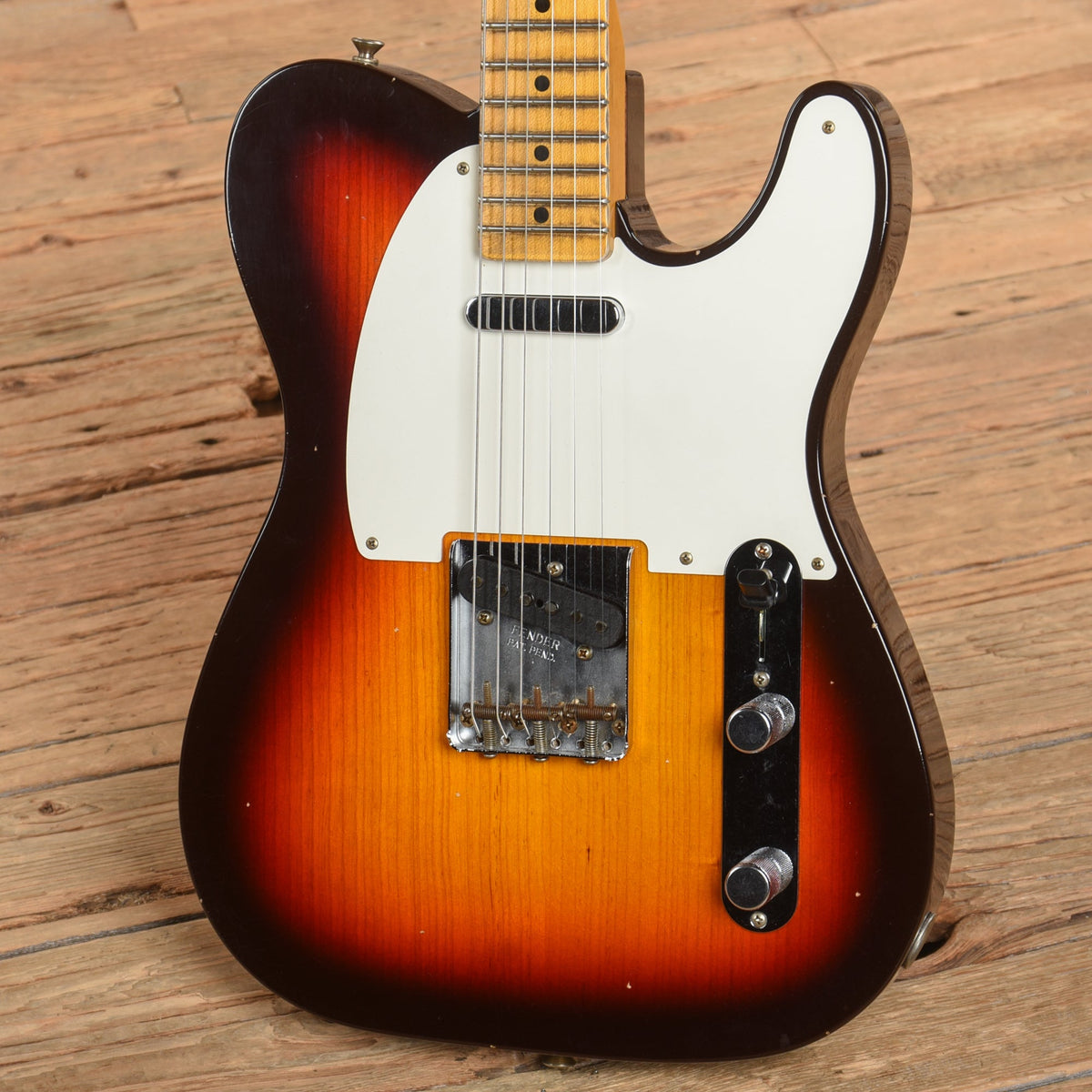 Fender Custom Shop '58 Telecaster Reissue Journeyman Relic Sunburst 2023 - View 2 | MusicMarket