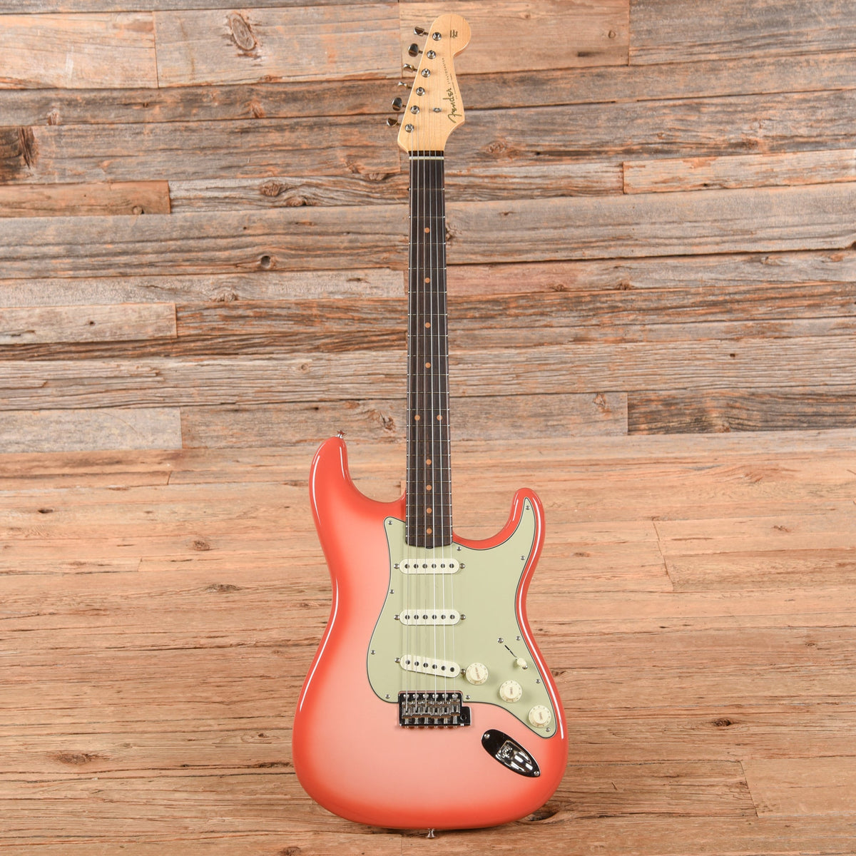 Fender Custom Shop '60 Stratocaster "Chicago Special" Closet Classic Tahitian Coral Burst - View 4 | MusicMarket