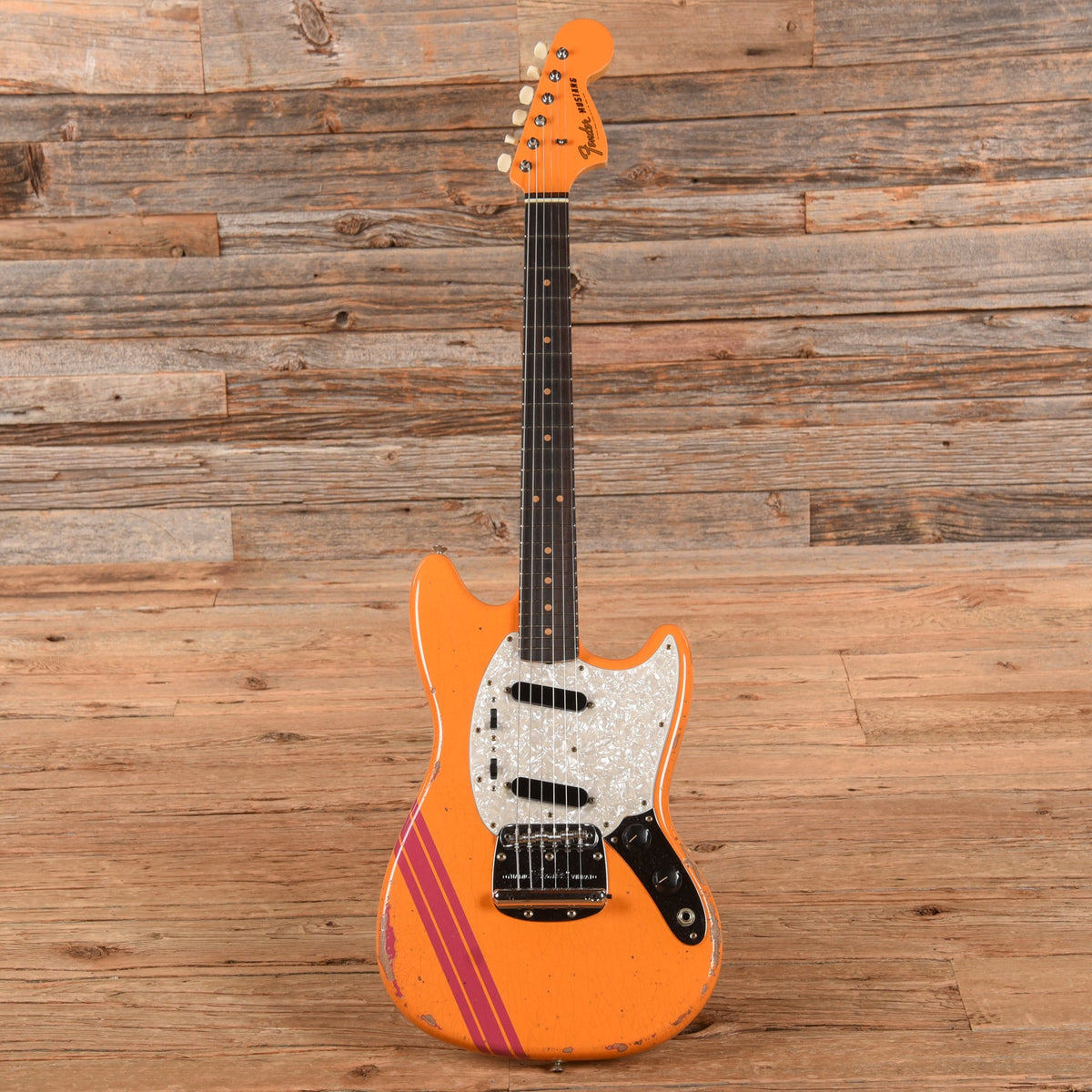 Fender Custom Shop '60s Mustang Heavy Relic Capri Orange Competition - View 4 | MusicMarket