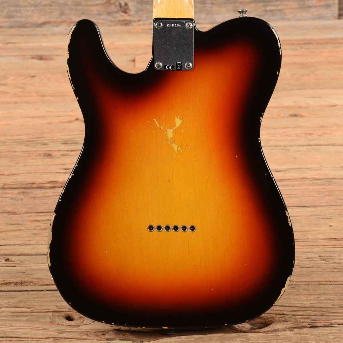 Fender Custom Shop '63 Telecaster Relic Sunburst 2017 - View 3 | MusicMarket