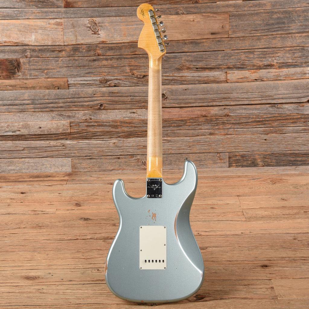Fender Custom Shop 67 Stratocaster Relic Aged Firemist Silver 2023 - View 5 | MusicMarket