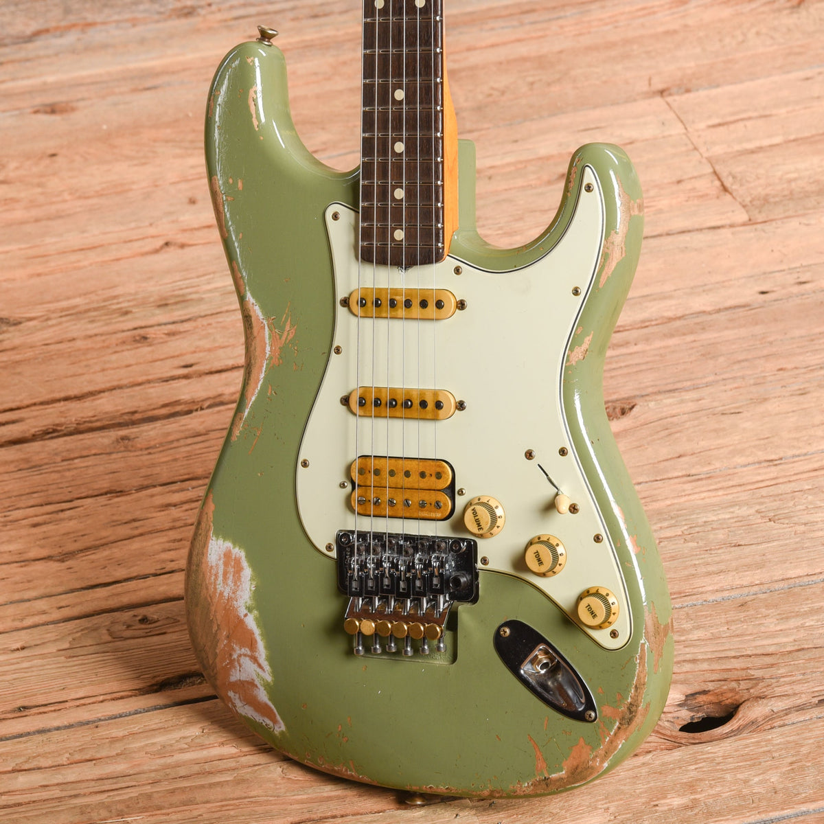 Fender Custom Shop Alley Cat Stratocaster Relic Green 2021 - View 2 | MusicMarket