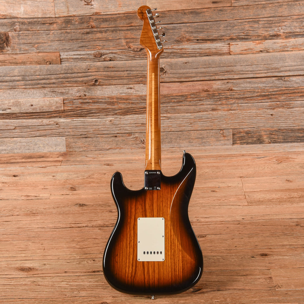 Fender Custom Shop Dealer Select Stratocaster Sunburst 2020 - View 5 | MusicMarket