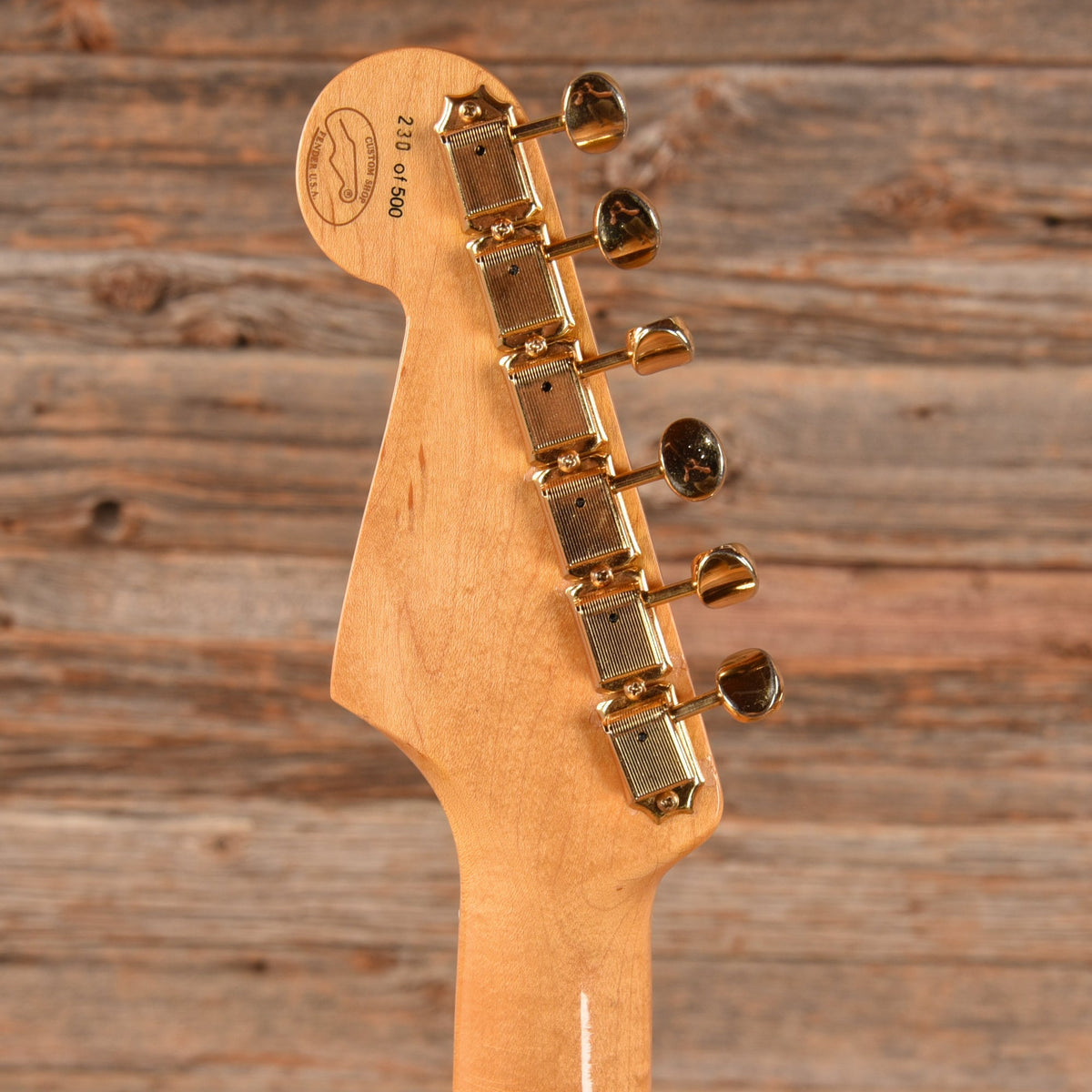 Fender Custom Shop HLE Limited Edition Stratocaster Gold - View 7 | MusicMarket