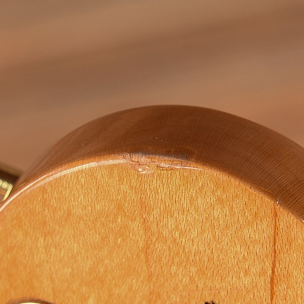 Fender Custom Shop HLE Limited Edition Stratocaster Gold - View 19 | MusicMarket