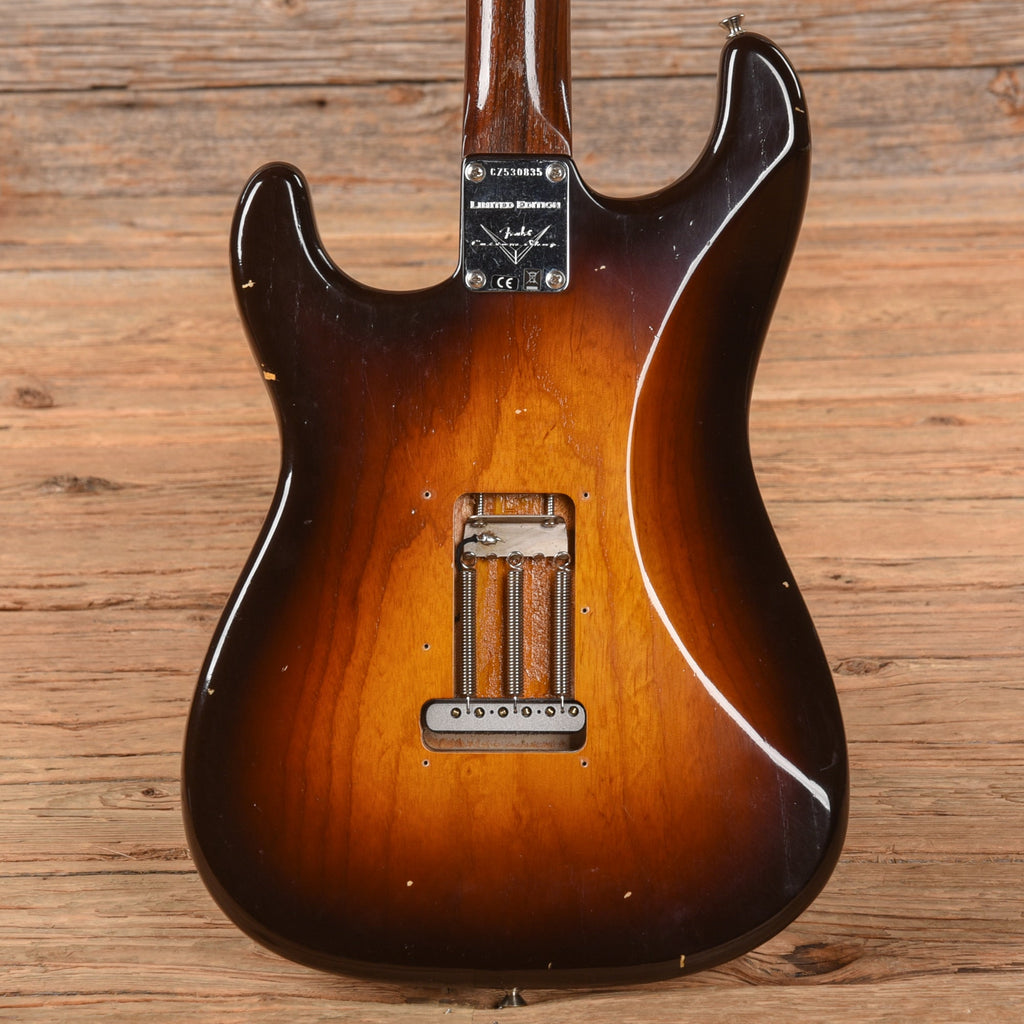 Fender Custom Shop Limited Edition '57 Stratocaster Journeyman Relic Sunburst 2017 - View 3 | MusicMarket