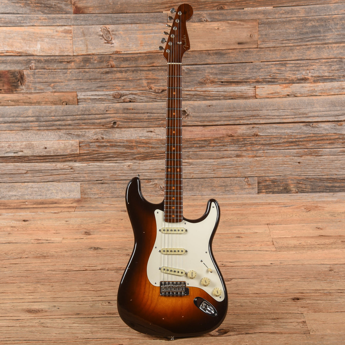 Fender Custom Shop Limited Edition '57 Stratocaster Journeyman Relic Sunburst 2017 - View 4 | MusicMarket