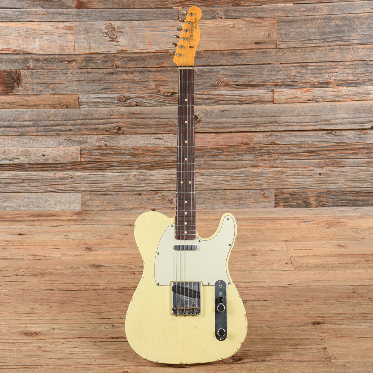 Fender Custom Shop LTD '64 Telecaster Relic Aged White 2009 - View 4 | MusicMarket