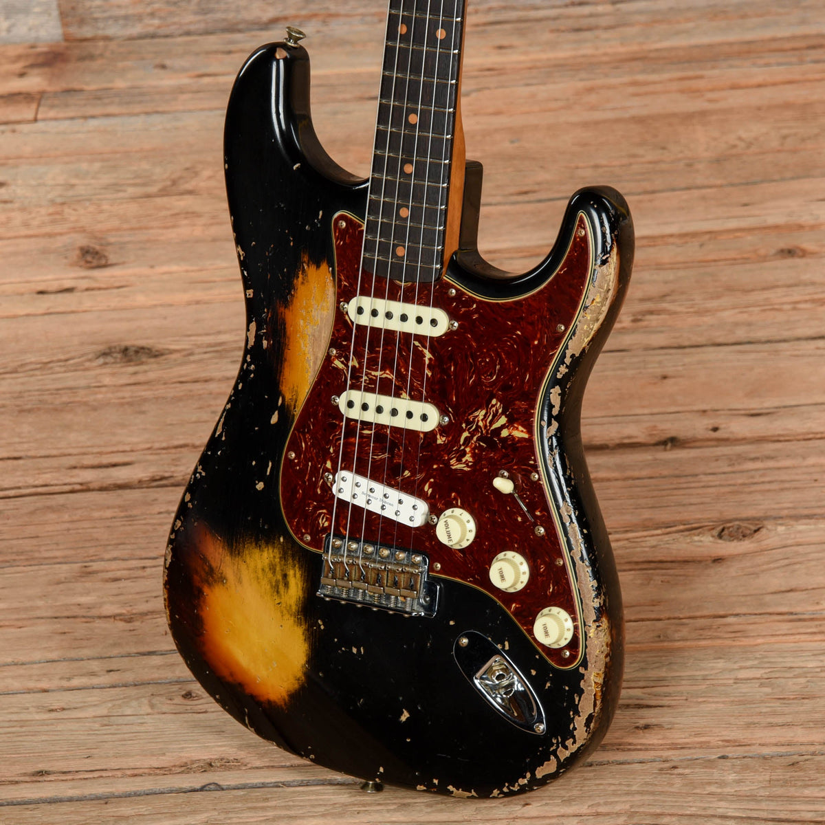Fender Custom Shop LTD Roasted 61 Stratocaster Super Heavy Relic Black Over 3-Tone Sunburst 2023 - View 2 | MusicMarket