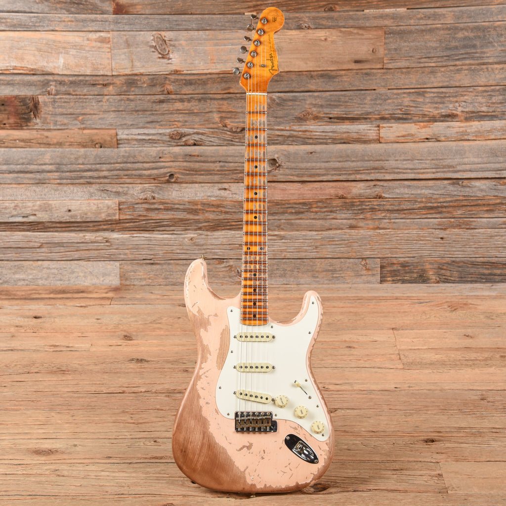 Fender Custom Shop Red Hot Stratocaster Super Heavy Relic Aged Faded Shell Pink 2023 - View 4 | MusicMarket