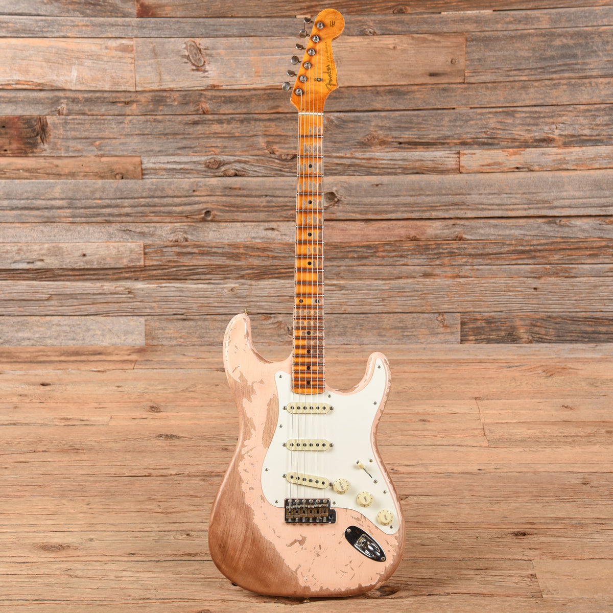 Fender Custom Shop Red Hot Stratocaster Super Heavy Relic Aged Faded Shell Pink 2023 - View 4 | MusicMarket