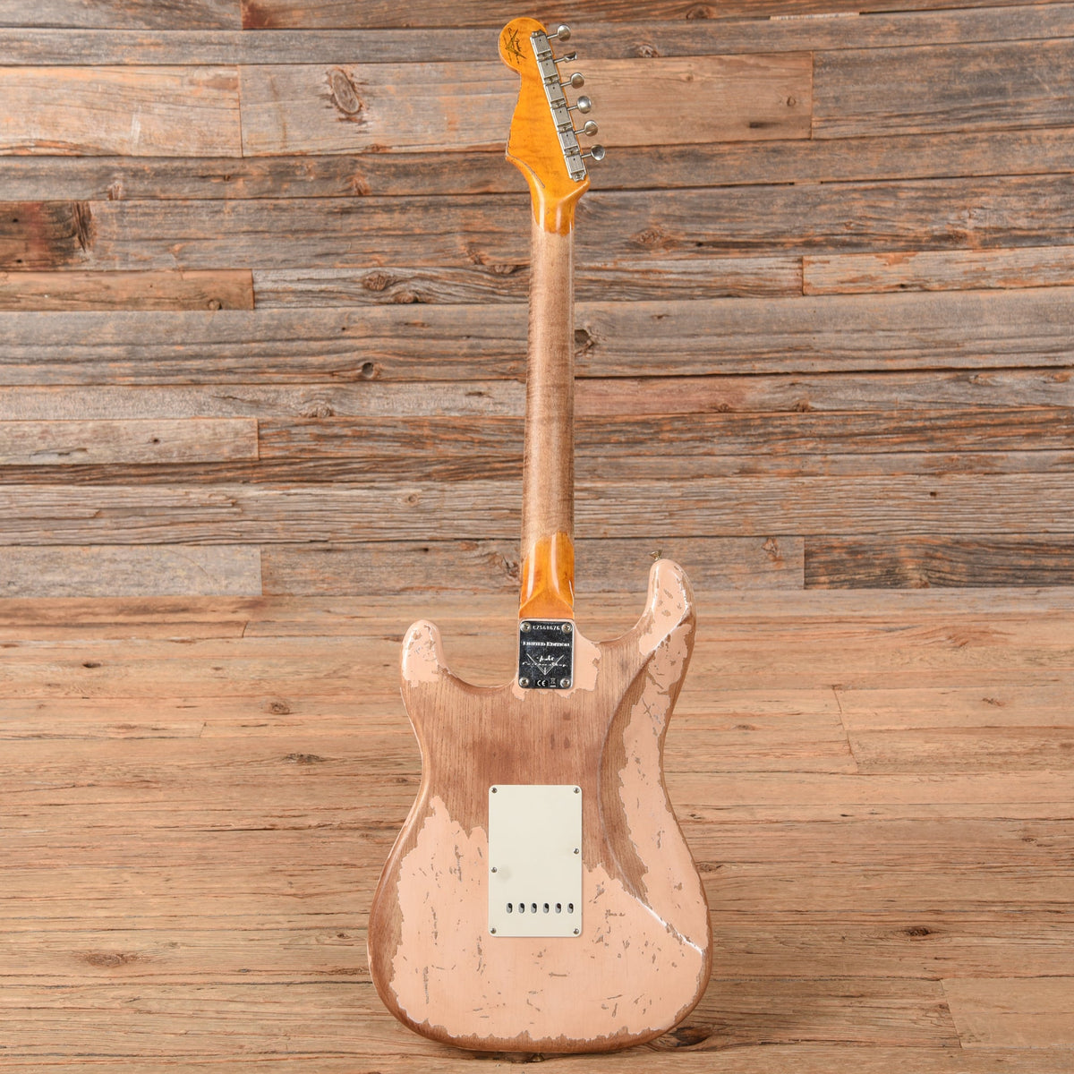Fender Custom Shop Red Hot Stratocaster Super Heavy Relic Aged Faded Shell Pink 2023 - View 5 | MusicMarket