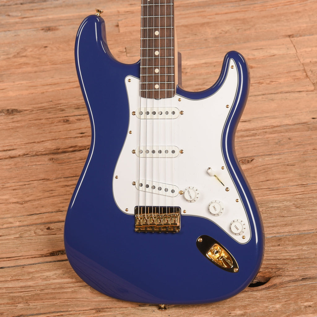 Fender Custom Shop Robert Cray Stratocaster Violet 2015 - View 2 | MusicMarket