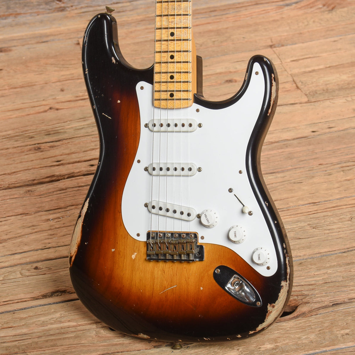 Fender Custom Shop Todd Krause Masterbuilt '54 Stratocaster Relic Sunburst 2014 - View 2 | MusicMarket