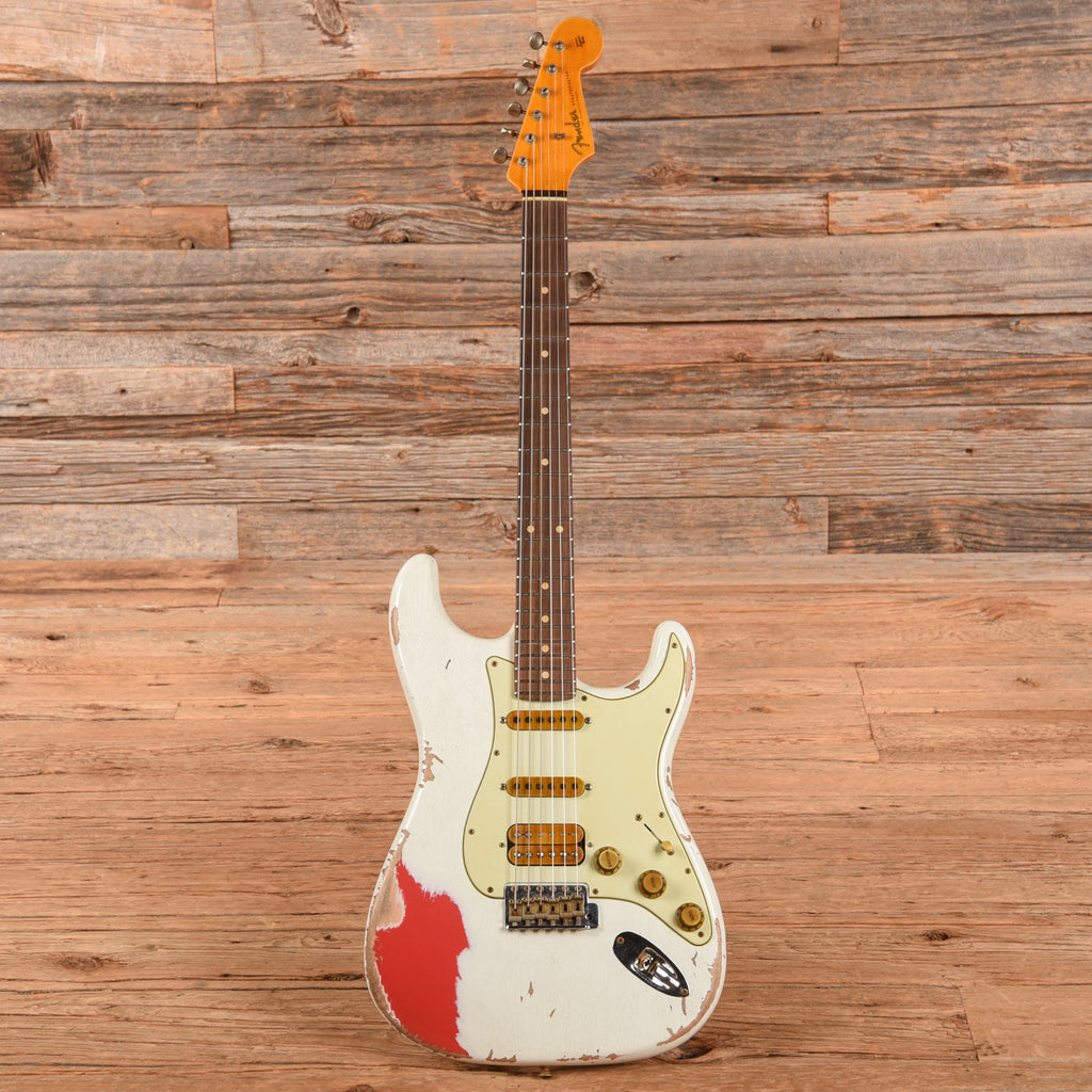 Fender Custom Shop White Lightning 2.0 Stratocaster Heavy Relic Aged Olympic White Over Fiesta Red 2022 - View 4 |