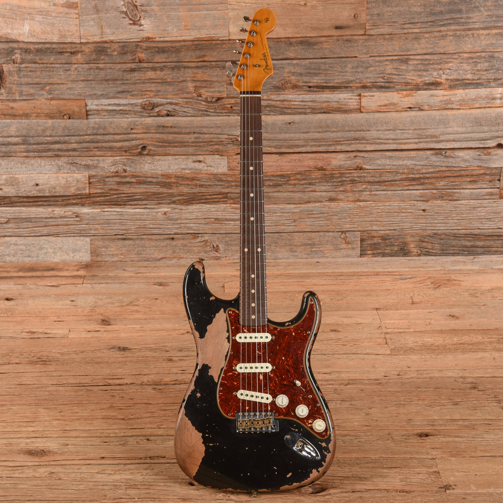 Fender Custom Shop WW10 '61 Stratocaster Super Heavy Relic Black - View 4 | MusicMarket