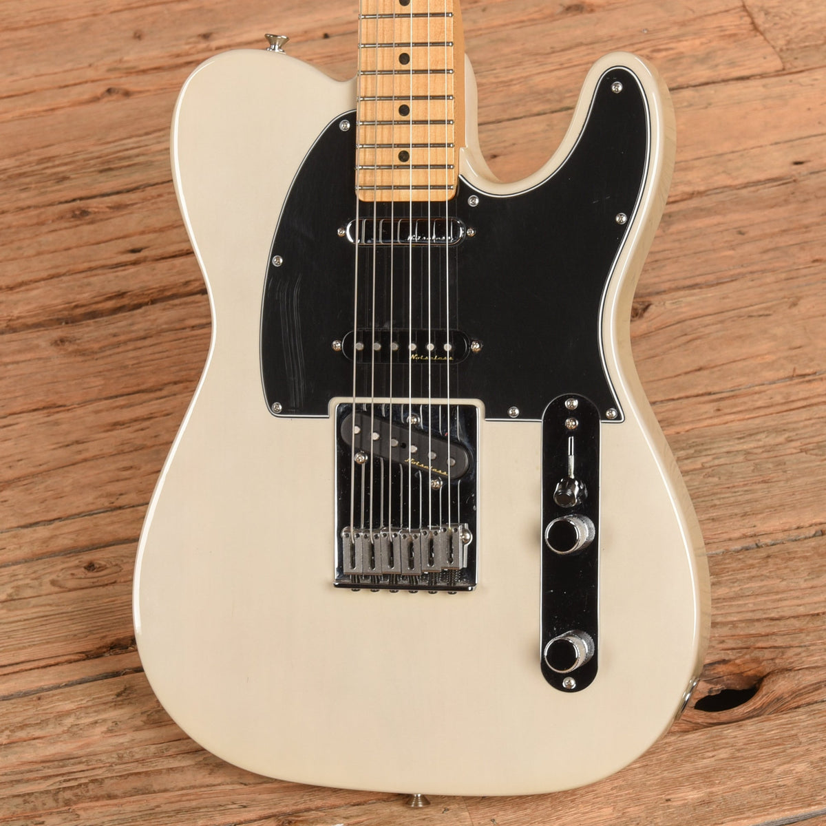 Fender Deluxe Nashville Telecaster White Blonde 2018 - View 2 | MusicMarket