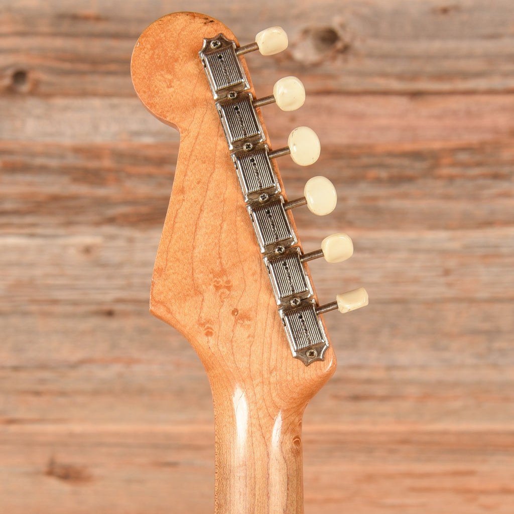 Fender Duo-Sonic Sunburst 1963 - View 7 | MusicMarket