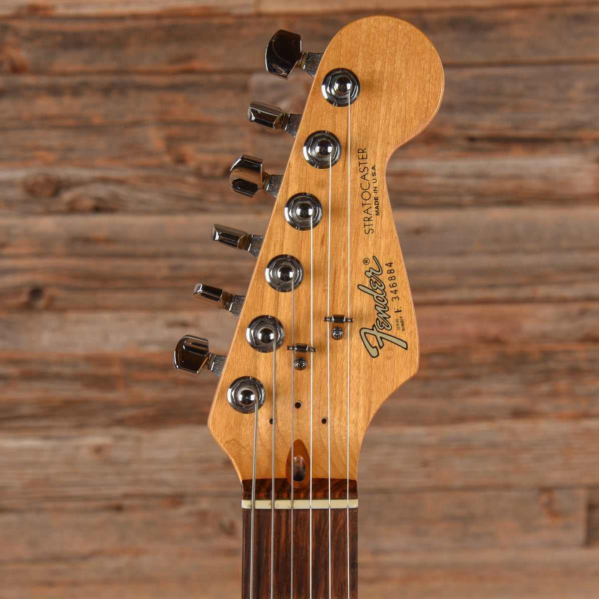 Fender Elite Stratocaster Sunburst 1983 - View 6 | MusicMarket