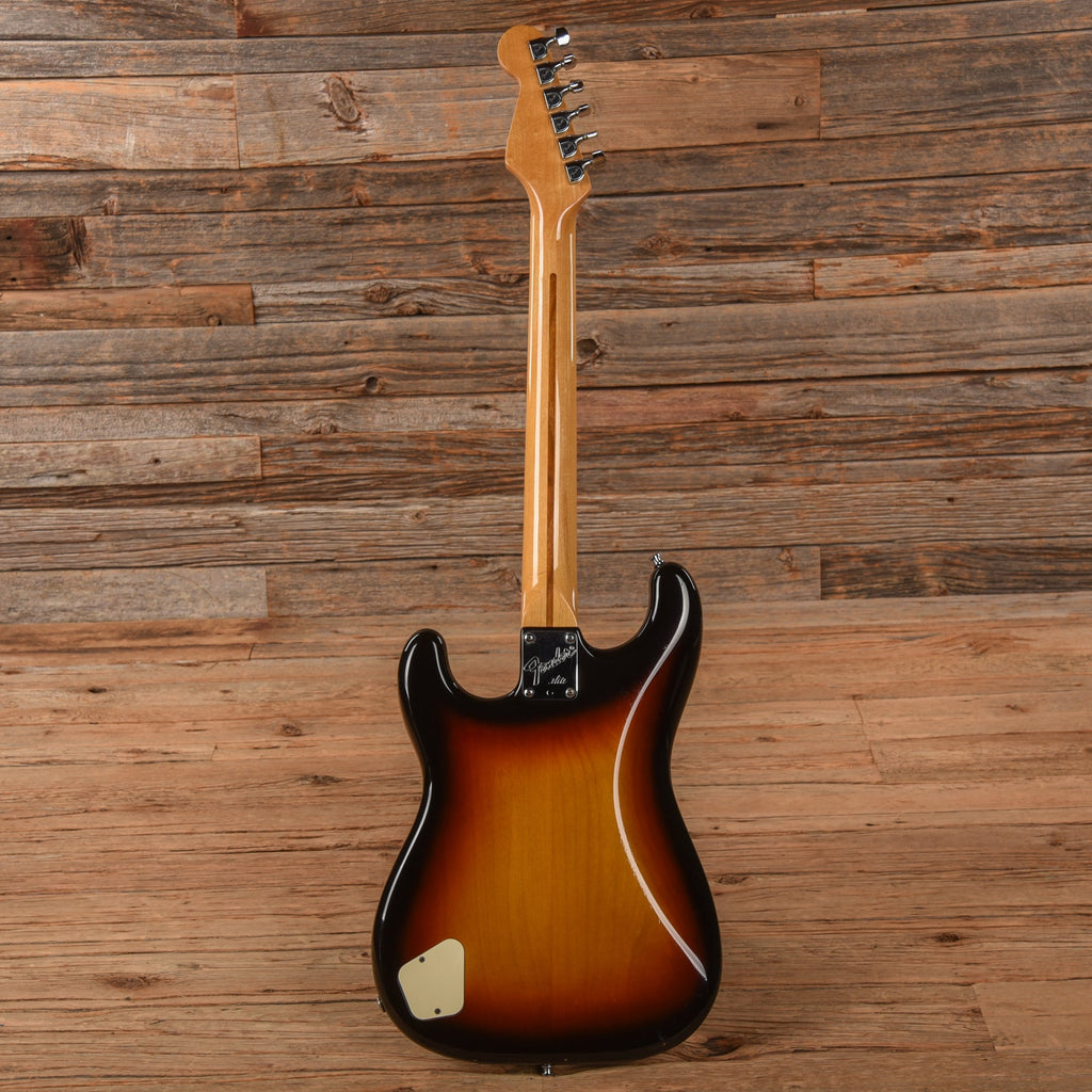 Fender Elite Stratocaster Sunburst 1983 - View 5 | MusicMarket