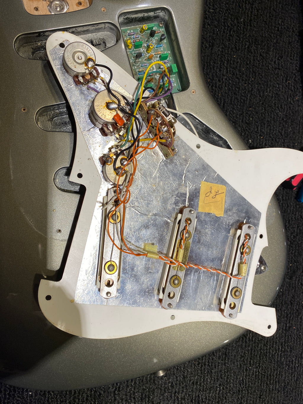Fender Eric Clapton Artist Series Stratocaster Pewter 1989 - View 12 | MusicMarket