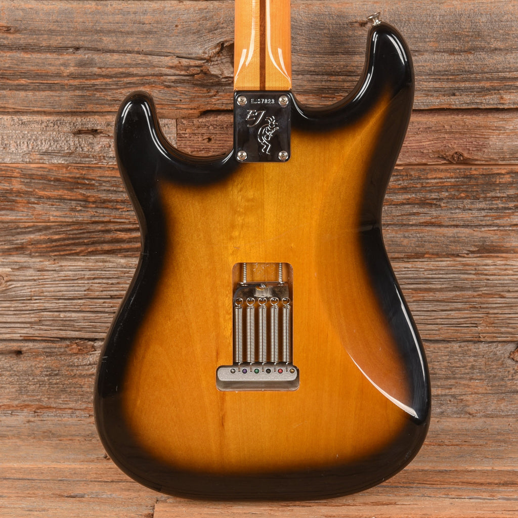 Fender Eric Johnson Stratocaster 2-Tone Sunburst 2006 - View 3 | MusicMarket