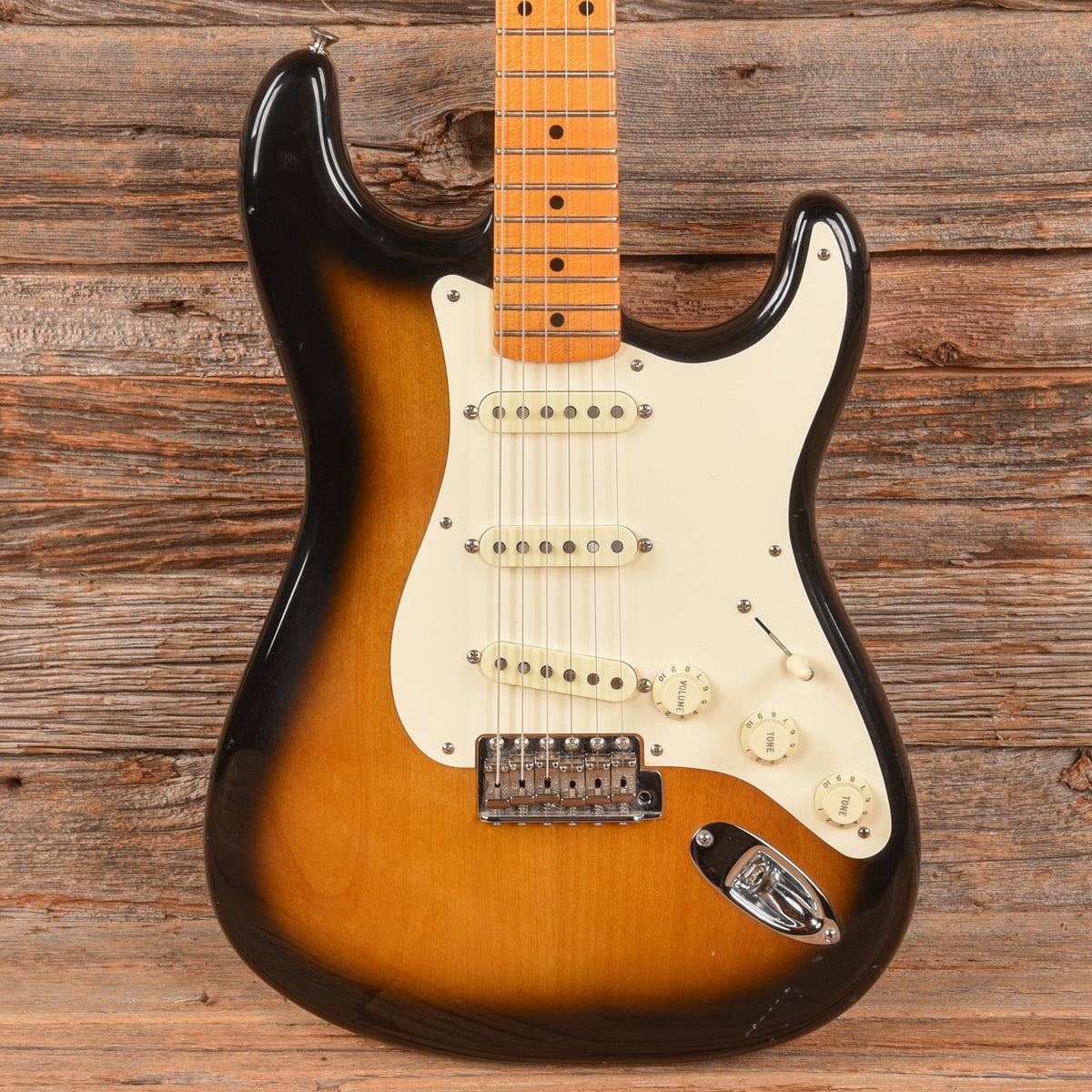 Fender Eric Johnson Stratocaster 2-Tone Sunburst 2006 - MusicMarket