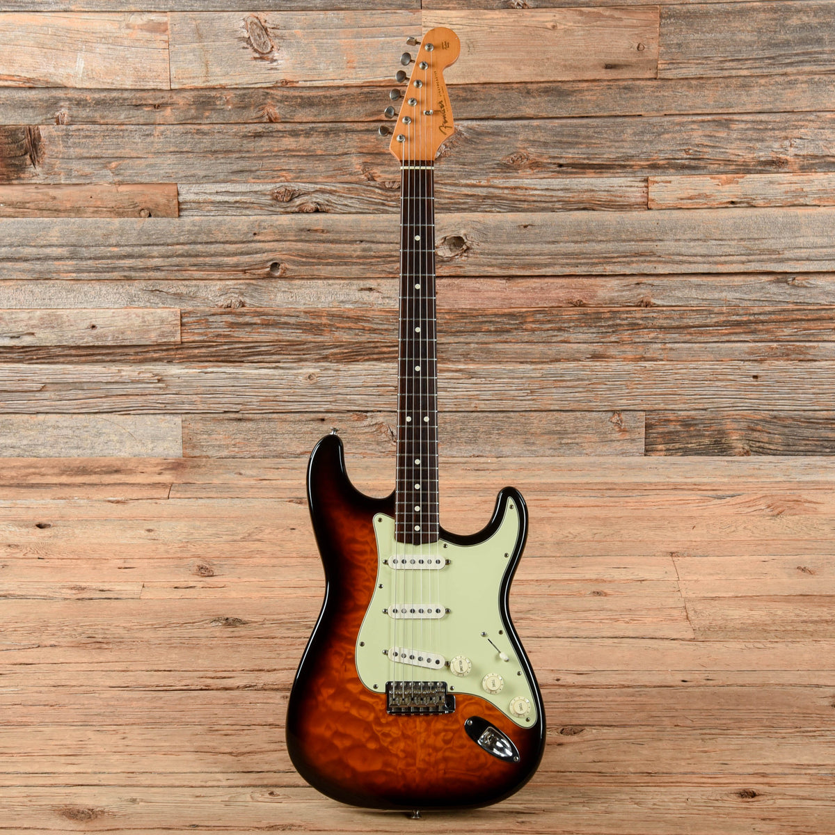 Fender GC 30th Anniversary Stratocaster Sunburst 1994 - View 4 | MusicMarket