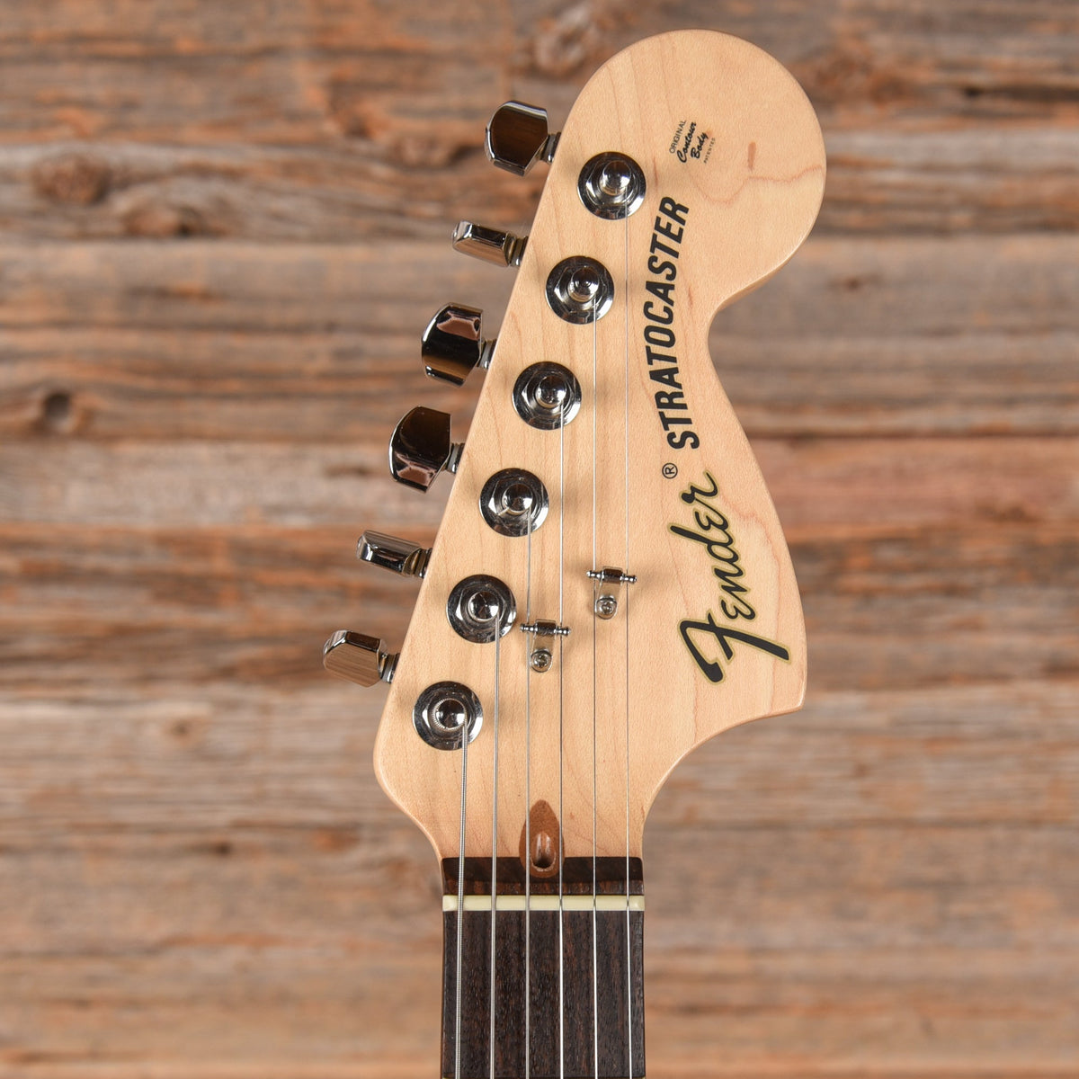 Fender Highway 1 Stratocaster Trans Wine 2006 - View 6 | MusicMarket