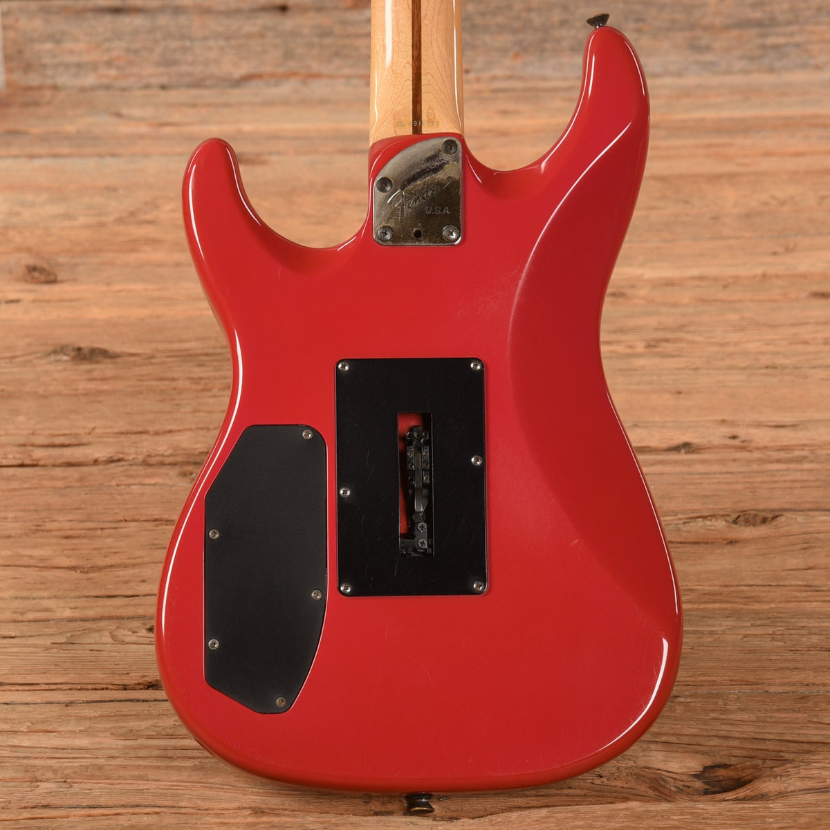 Fender HM Strat Razz Berry 1989 - View 3 | MusicMarket