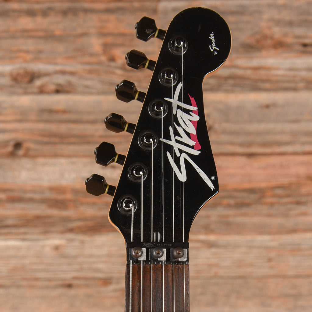 Fender HM Strat Razz Berry 1989 - View 6 | MusicMarket