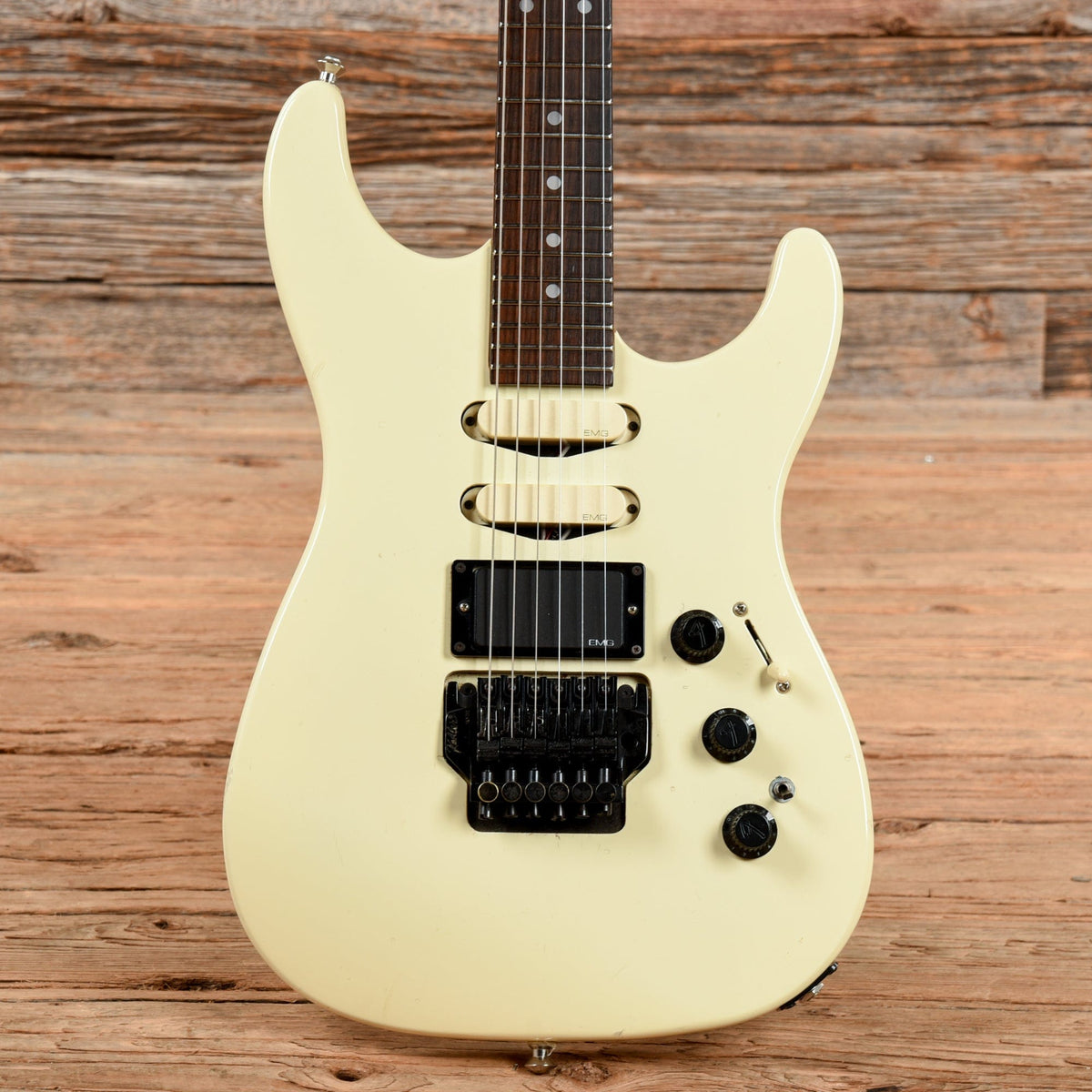 Fender HM Stratocaster White - MusicMarket