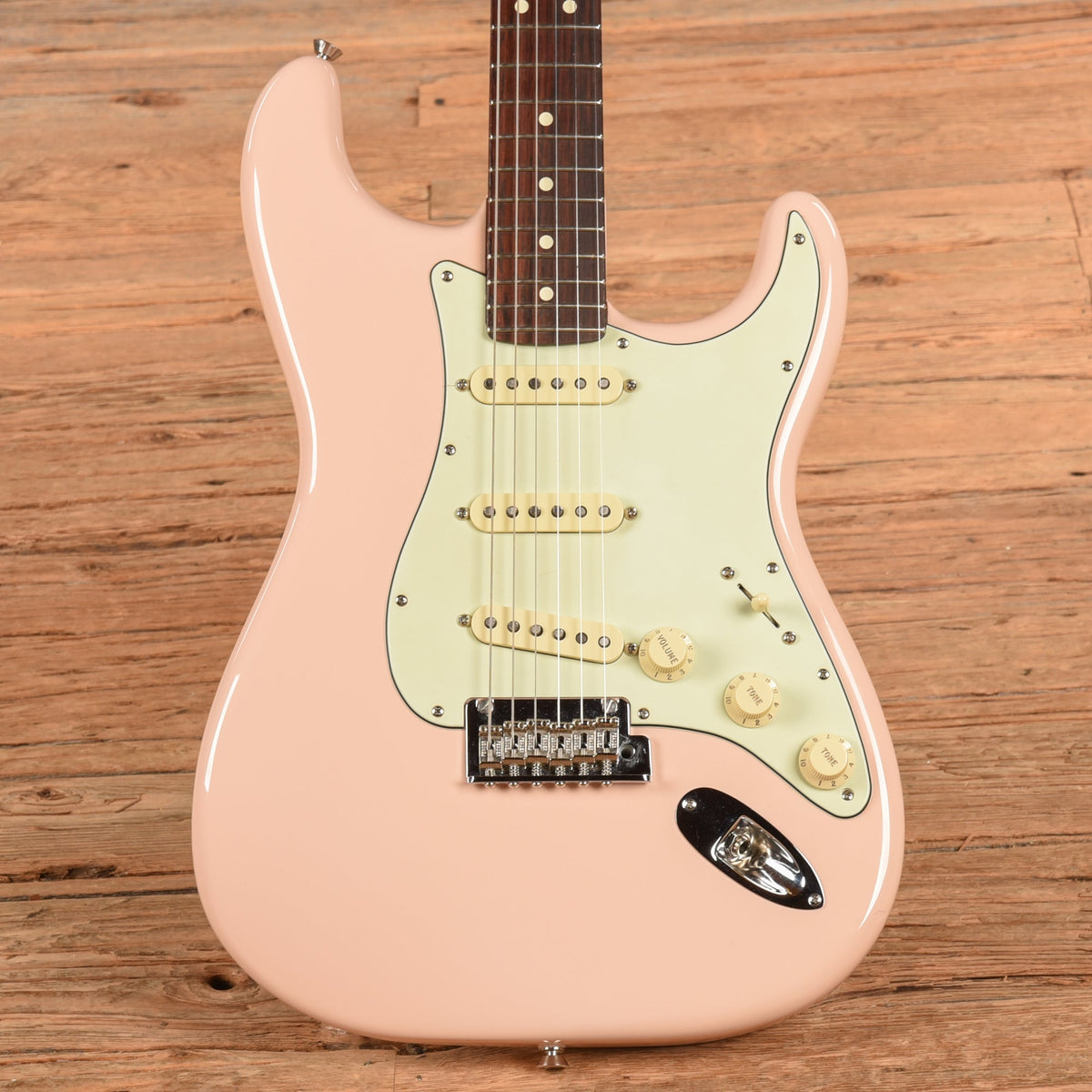 Fender Limited Edition American Professional II Stratocaster w/Rosewood Neck Shell Pink 2021 - MusicMarket