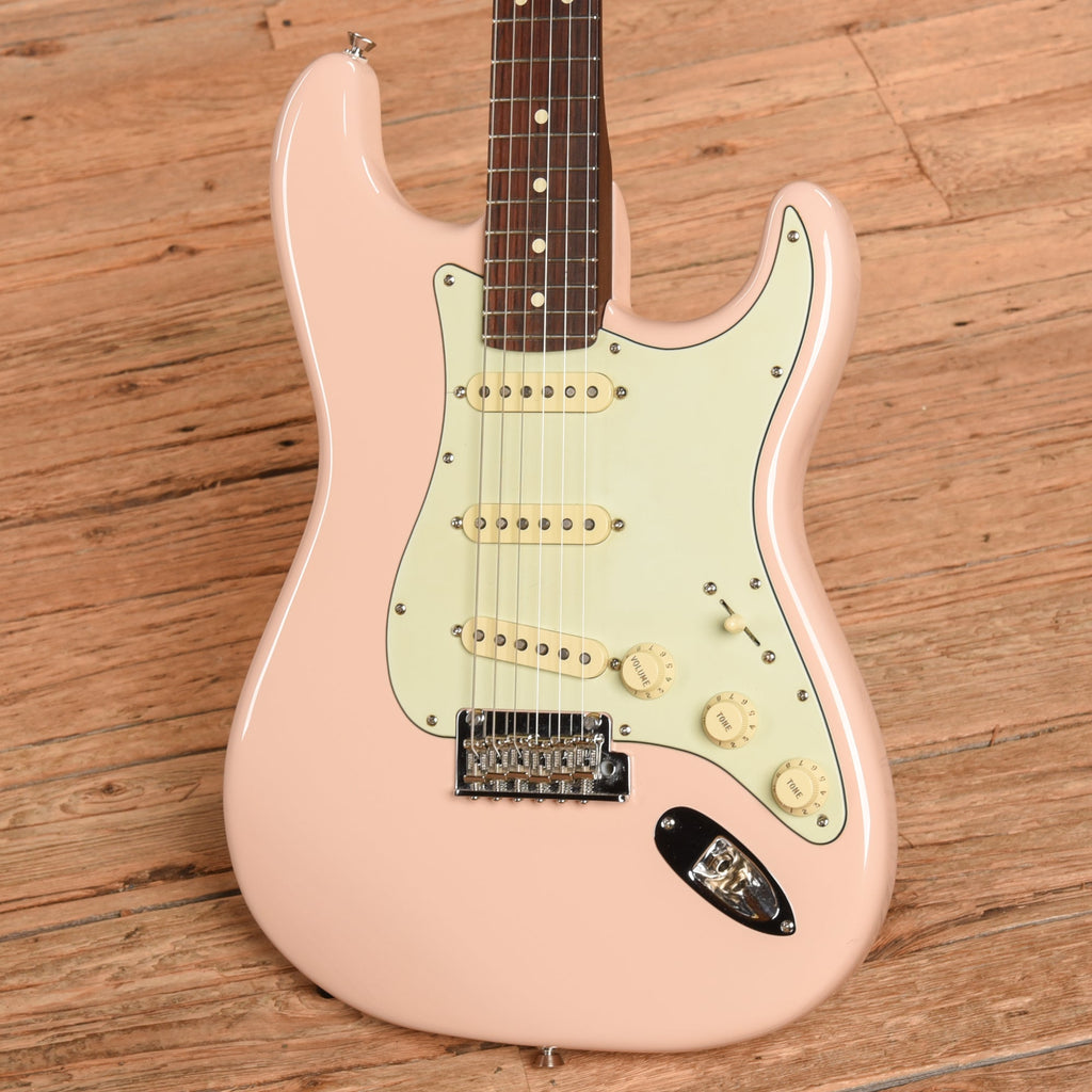 Fender Limited Edition American Professional II Stratocaster w/Rosewood Neck Shell Pink 2021 - View 2 | MusicMarket