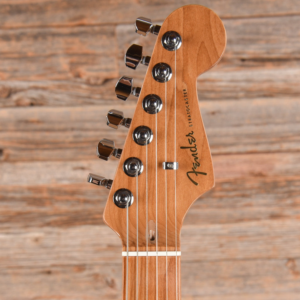 Fender Limited Edition American Ultra Stratocaster Honey Burst 2024 - View 6 | MusicMarket