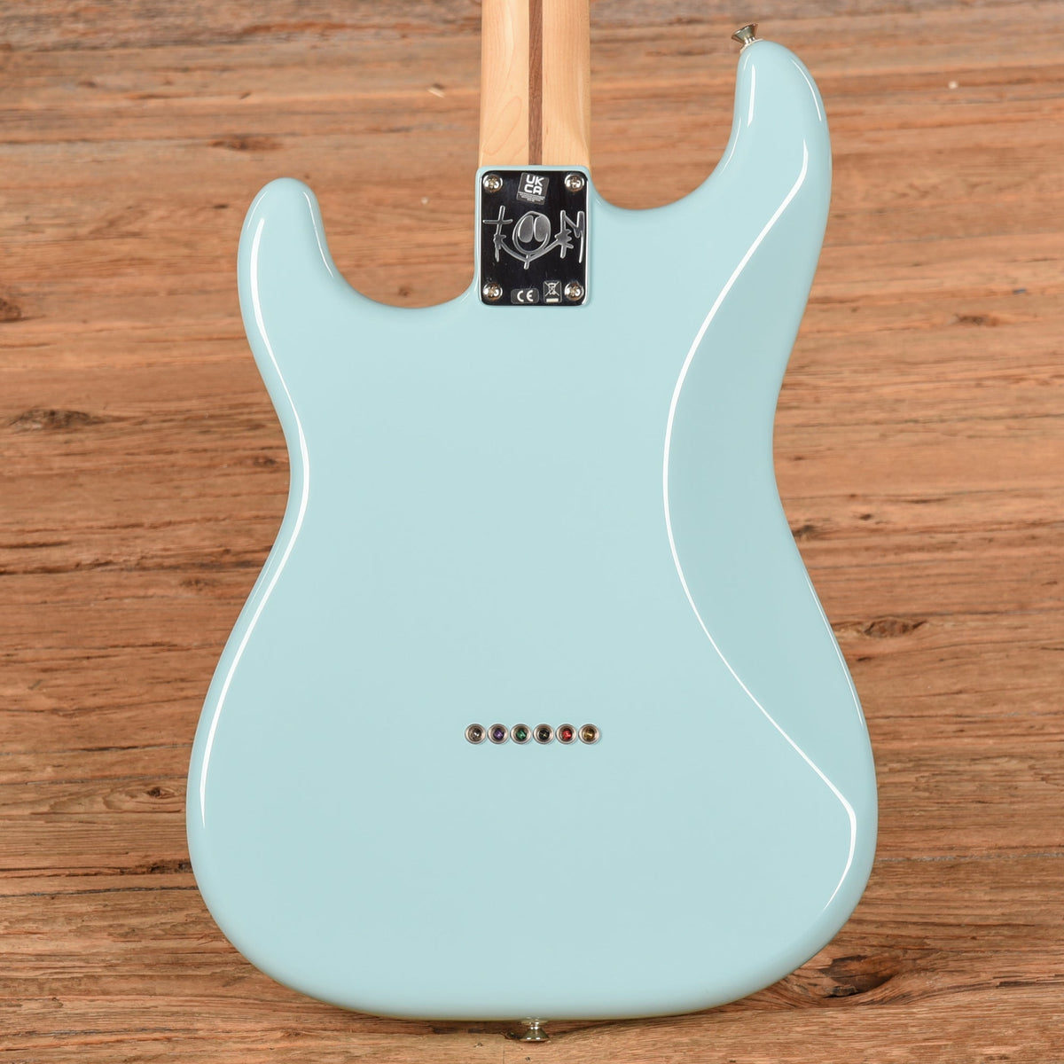 Fender Limited Edition Tom Delonge Stratocaster Sonic Blue 2023 - View 3 | MusicMarket