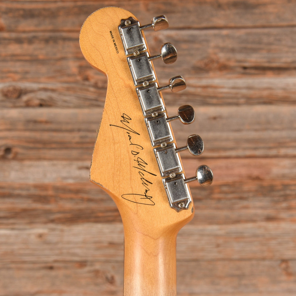 Fender Mike McCready Signature Stratocaster Sunburst 2024 - View 7 | MusicMarket