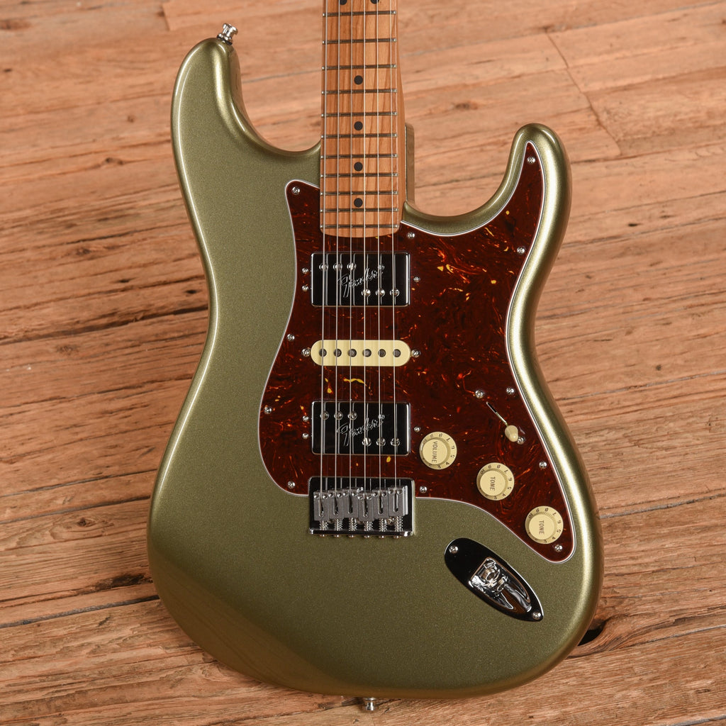 Fender Mod Shop American Stratocaster Jade Pearl Metallic 2024 - View 2 | MusicMarket