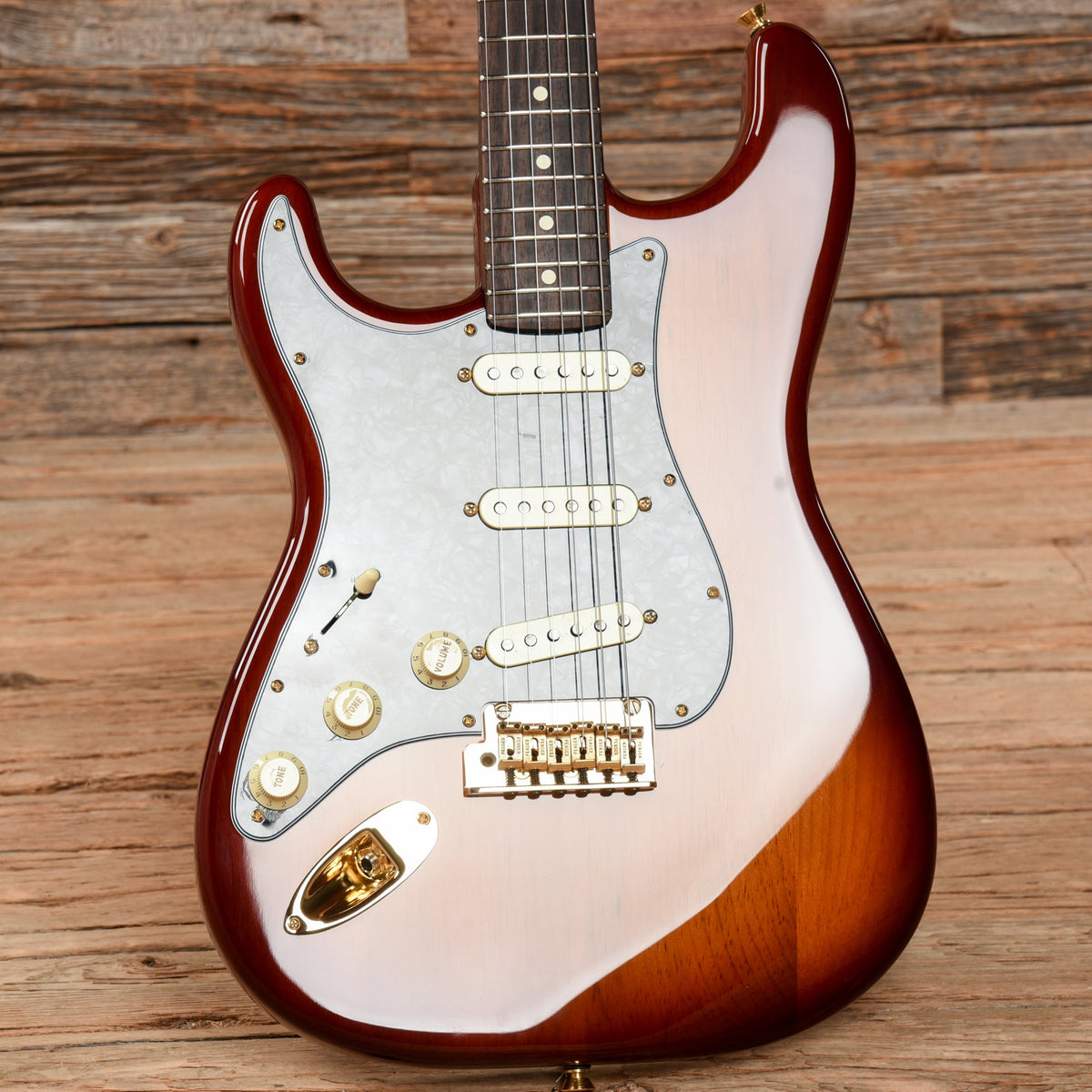 Fender Mod Shop Stratocaster Sienna Sunburst 2021 LEFTY - View 8 | MusicMarket
