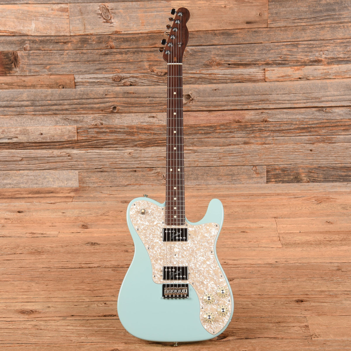 Fender Mod Shop Telecaster Deluxe Sonic Blue 2021 - View 4 | MusicMarket