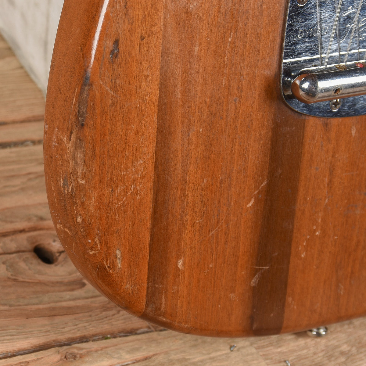 Fender Mustang Natural 1965 - View 10 | MusicMarket