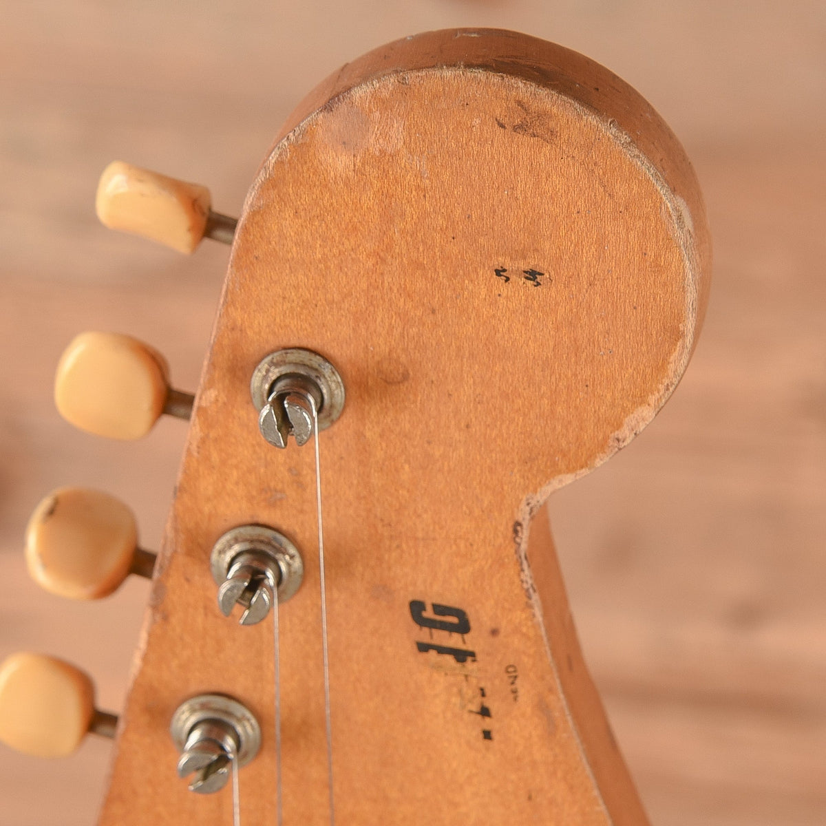 Fender Mustang Natural Refin 1965 - View 15 | MusicMarket
