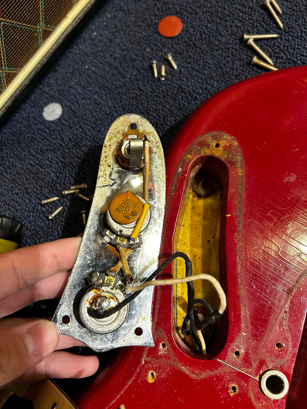Fender Mustang Red 1966 - View 15 | MusicMarket
