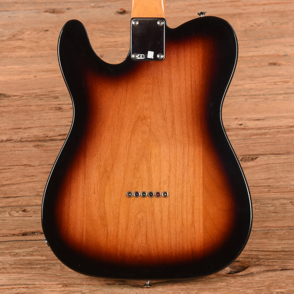 Fender Noventa Telecaster Sunburst 2021 - View 3 | MusicMarket