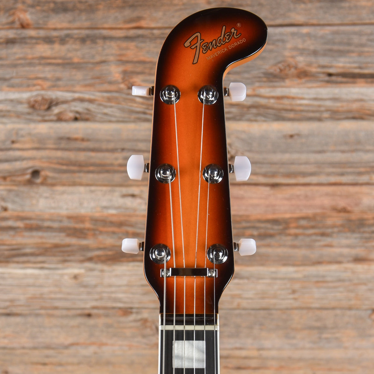 Fender Parallel Universe Maverick Dorado Ultraburst 2019 - View 6 | MusicMarket