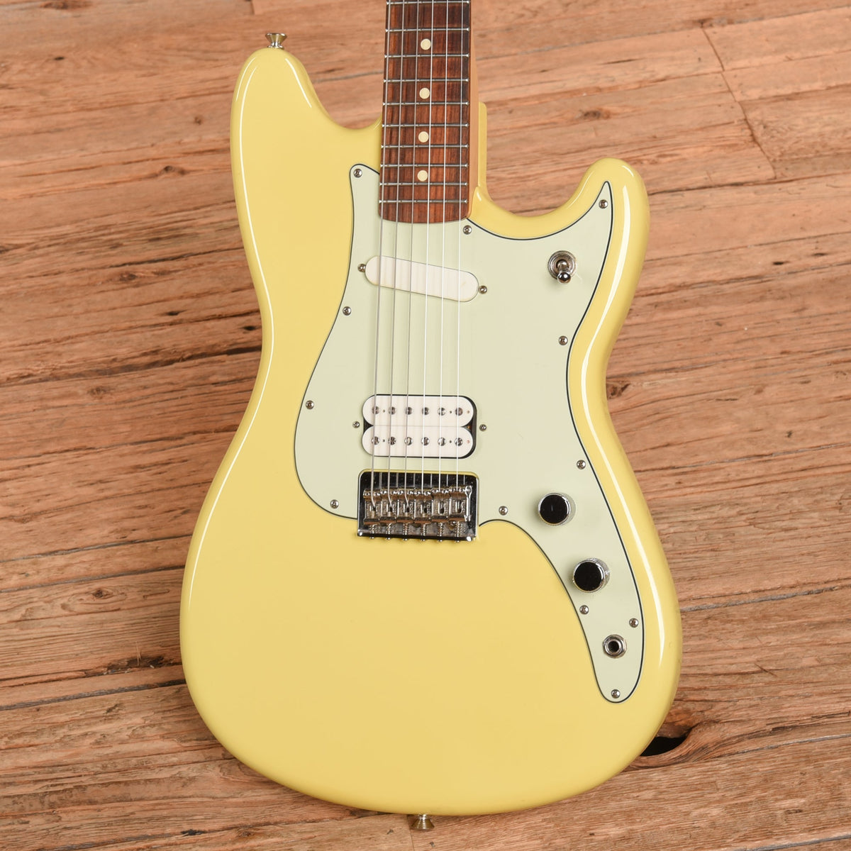 Fender Player Duo-Sonic HS Canary Diamond 2017 - View 2 | MusicMarket